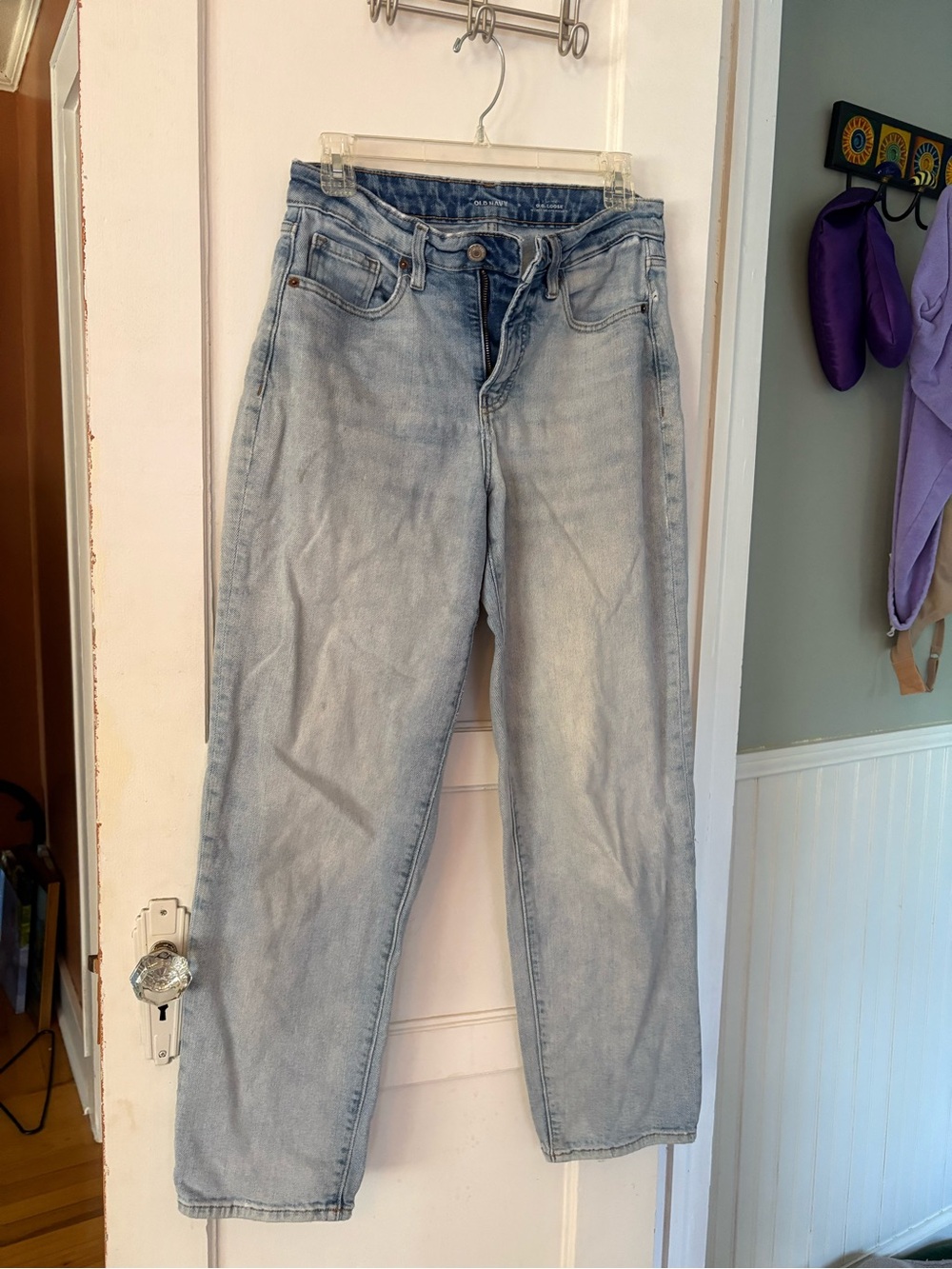Light Wash women’s Jeans - Classic Straight Fit